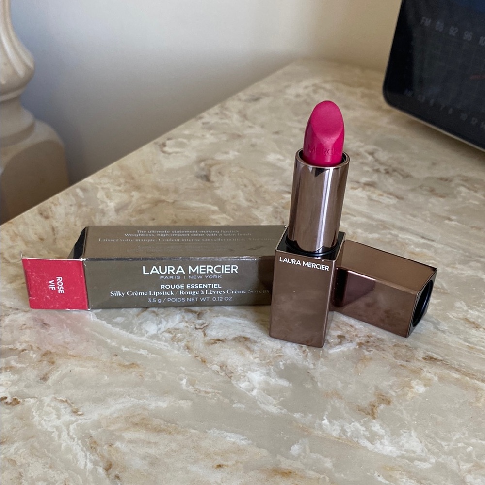 Laura Mercier Rouge Essentiel Silky Crème Lipstick - Fuchsia